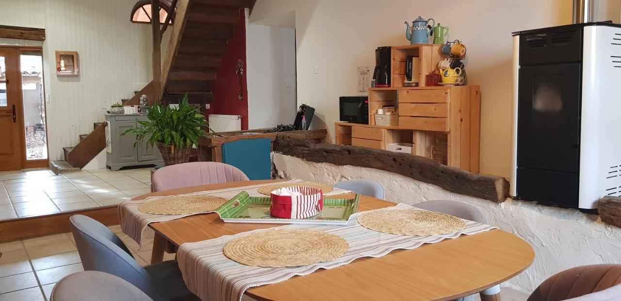 Bed and Breakfast La Parenthèse du Crieu-ValFred La Tour-du-Crieu Esterno foto